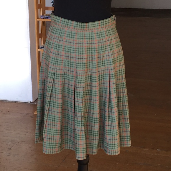 GAP Dresses & Skirts - Olive/orange Tartan plaid pleated skirt